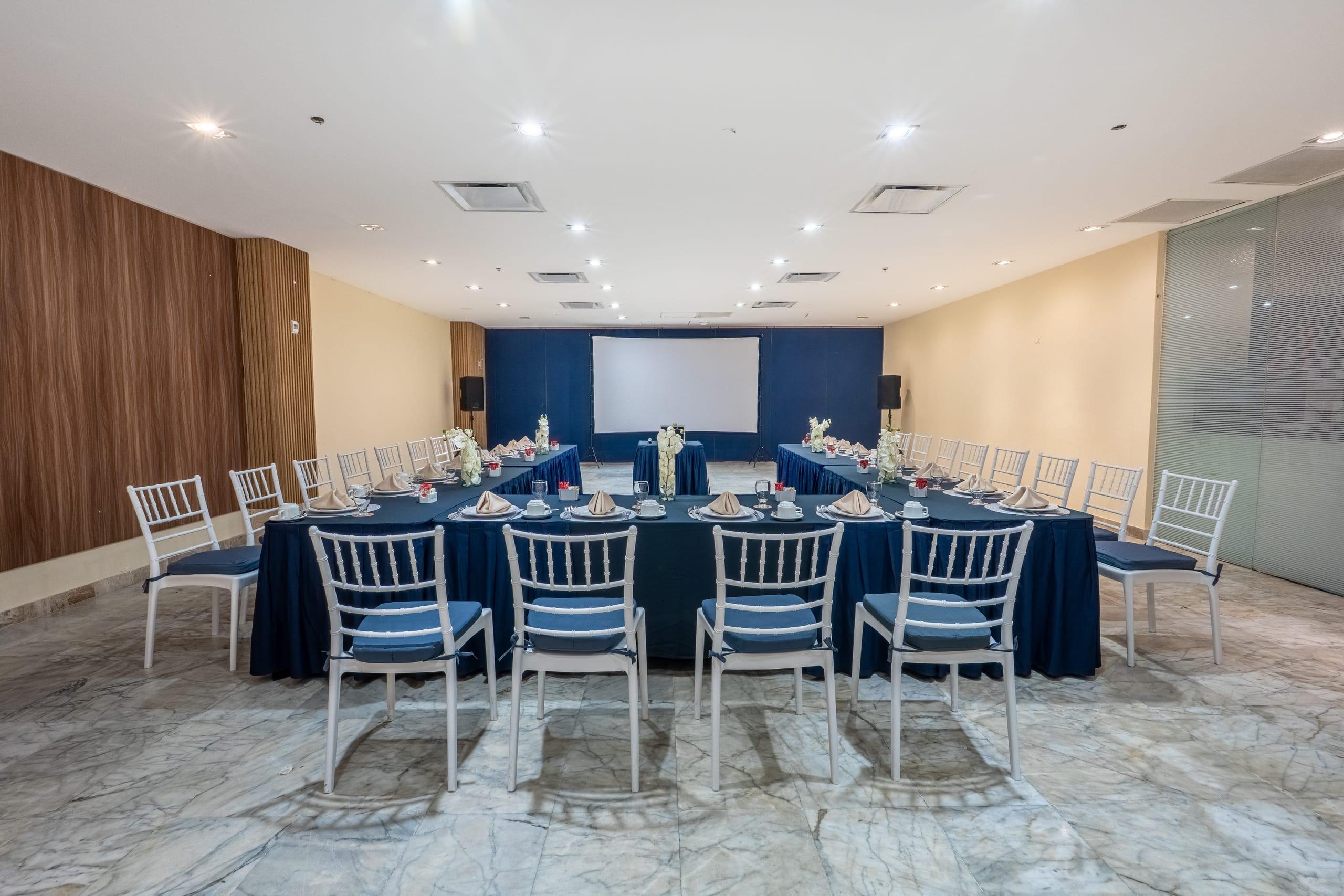 Salón Mar Herradura montado para un evento de grupo